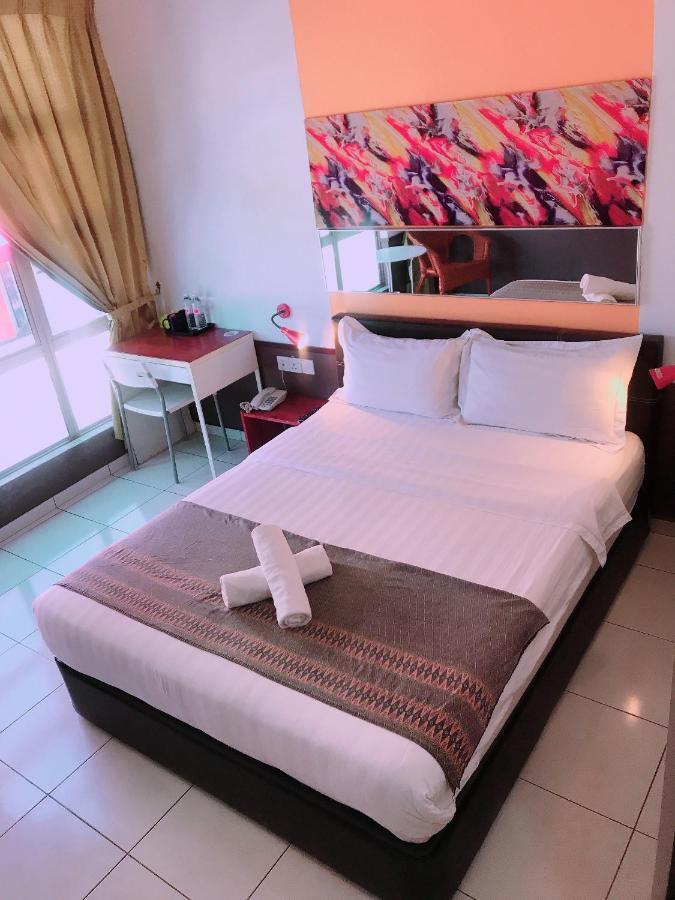 Langit Langi Hotel @ Klia/Klia2 캄풍 뎅킬 외부 사진