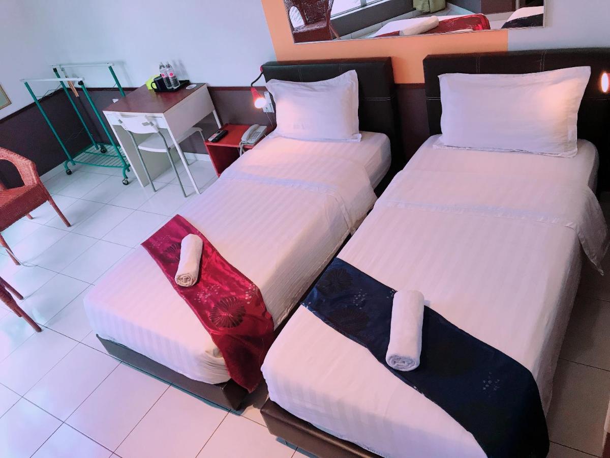 Langit Langi Hotel @ Klia/Klia2 캄풍 뎅킬 외부 사진